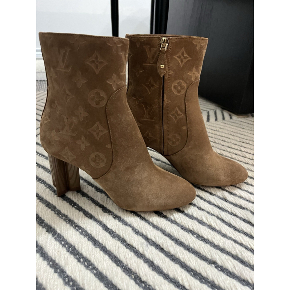 NEW Louis Vuitton Suede Leather Silhouette Ankle Boot - Marron Women Size 7.5 - Picture 4 of 5